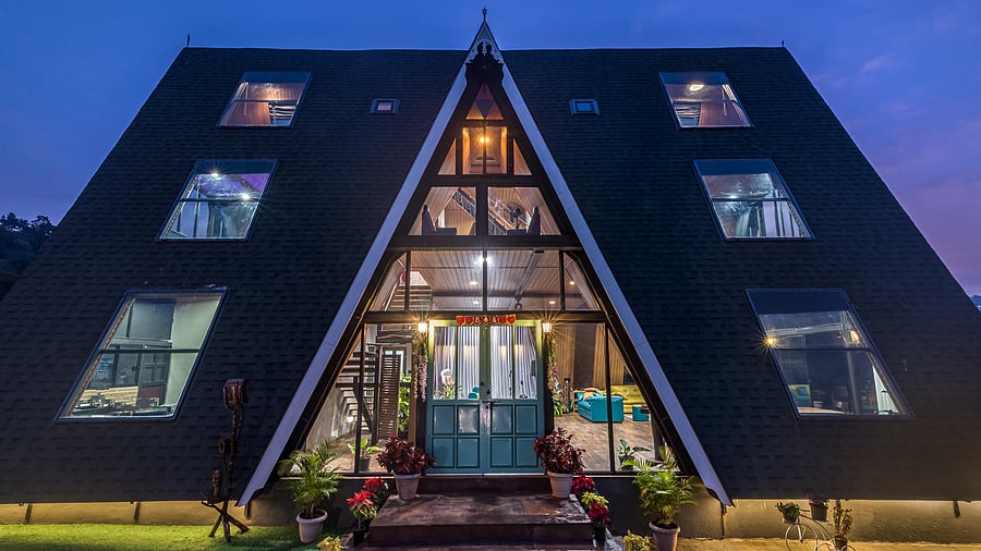 <div class="paragraphs"><p>5 Uniquely shaped luxury stays that are Instagram-worthy.</p></div>